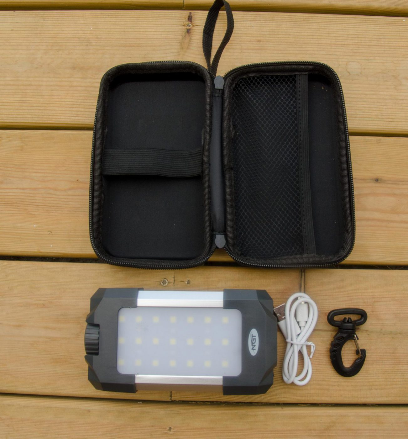 NGT Floodlight and Power Bank System