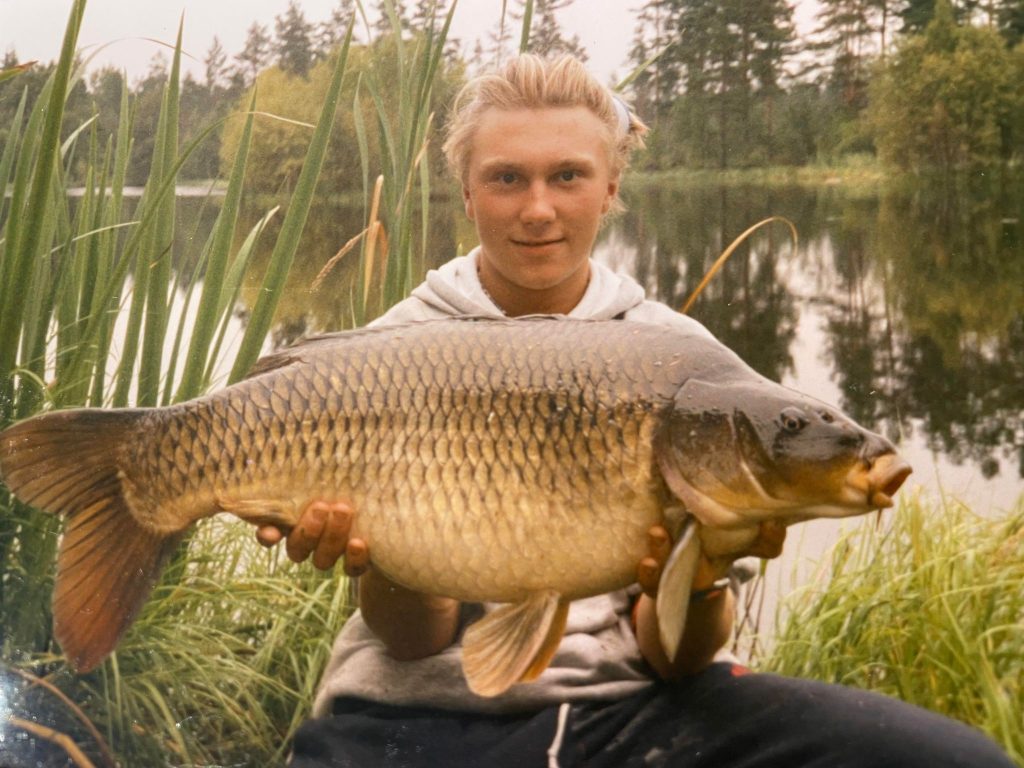 Anders Lilja med en karp